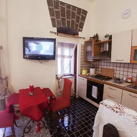 Le Stanze Di Flora Bed & Breakfast